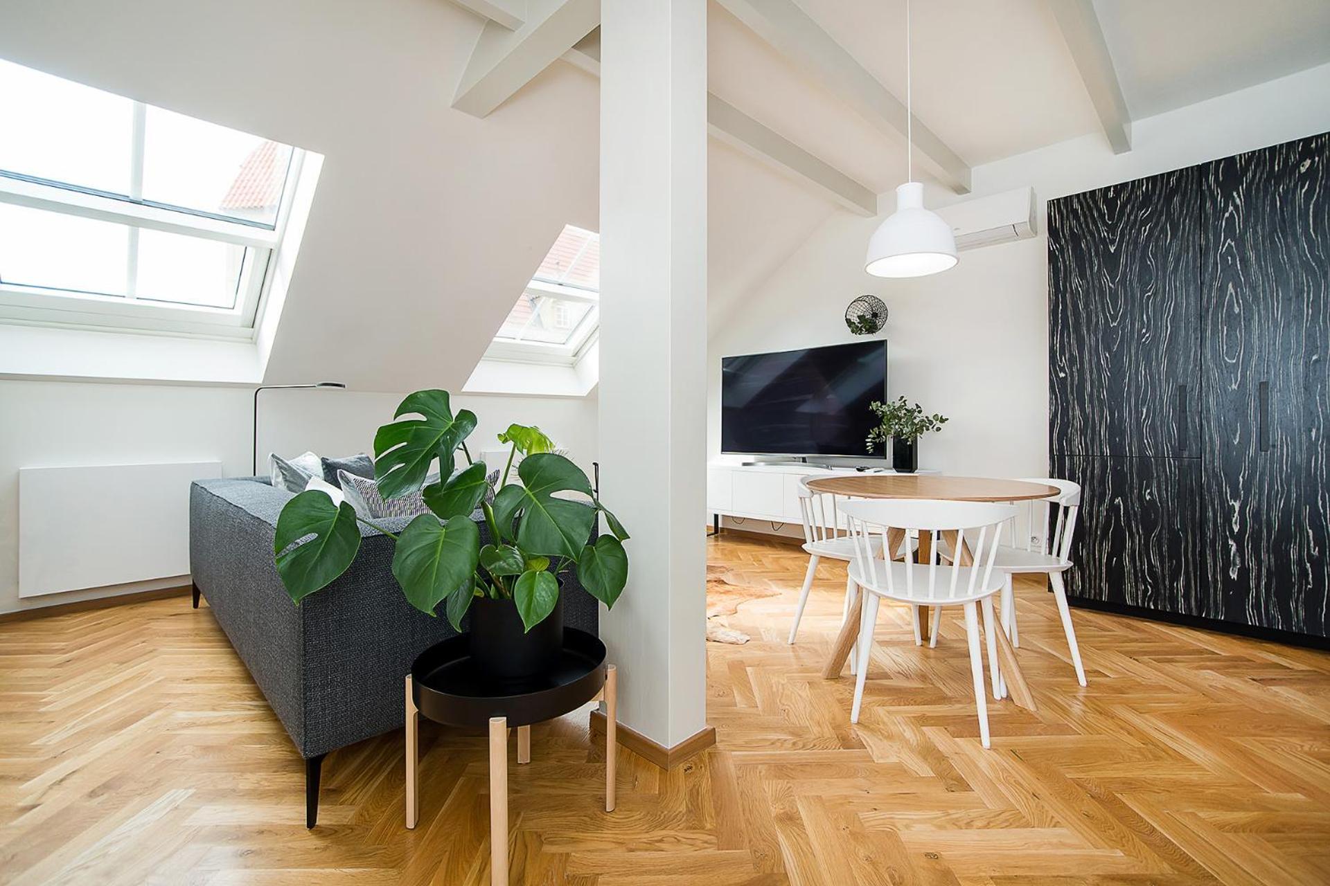 Large And Modern Apartment In The Heart Of Praga Exterior foto